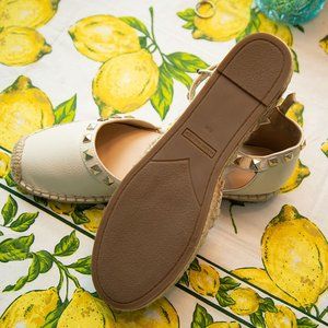 Marc Fisher off-white leather pyramid stud ankle strap espadrilles size 8.5